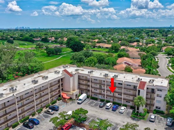 2571 Aragon Blvd 220, Sunrise FL 33322