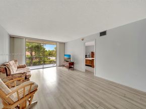 2571 Aragon Blvd 220, Sunrise FL 33322