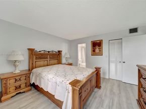 2571 Aragon Blvd 220, Sunrise FL 33322
