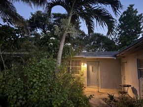 6890 SW 16th Ct, North Lauderdale FL 33068