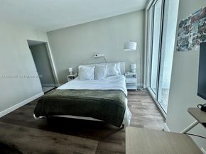 950 Brickell Bay Dr 1905, Miami FL 33131