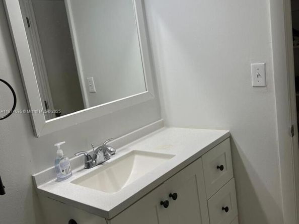 11295 SW 88th St M109, Miami FL 33176