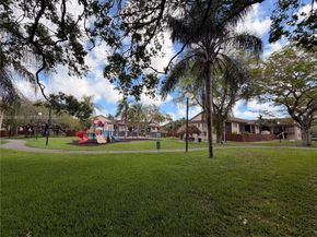 11295 SW 88th St M109, Miami FL 33176