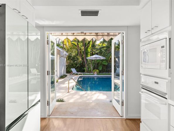 5251 La Gorce Dr, Miami Beach FL 33140