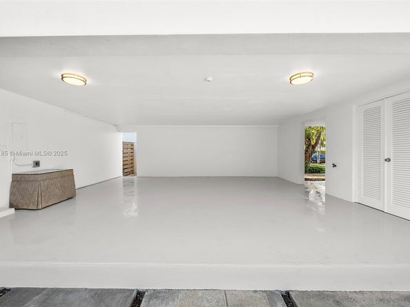 5251 La Gorce Dr, Miami Beach FL 33140