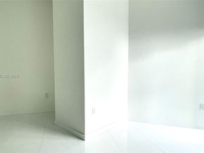 851 NE 1st Ave 412, Miami FL 33132