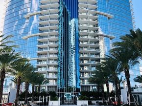 851 NE 1st Ave 412, Miami FL 33132