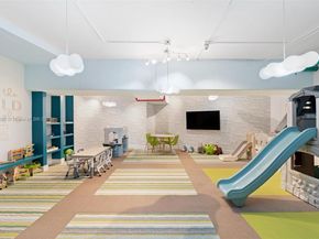 900 Biscayne Blvd 702, Miami FL 33132