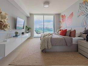 900 Biscayne Blvd 702, Miami FL 33132