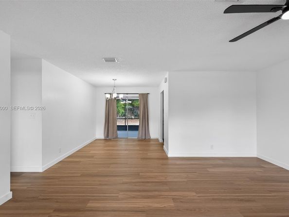 11550 SW 112th Ave, Miami FL 33176