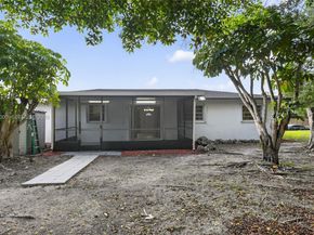11550 SW 112th Ave, Miami FL 33176