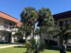 10018 NW 4th St 203, Pembroke Pines FL 33024