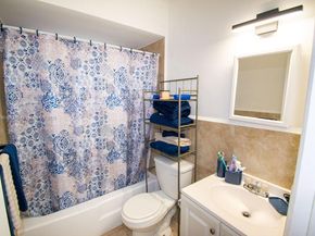 1831 NW 41st St, Miami FL 33142