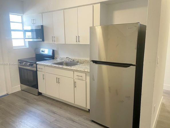 1831 NW 41st St, Miami FL 33142