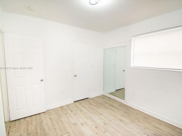 1831 NW 41st St, Miami FL 33142