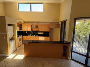 6601 SW 116th Ct 402, Miami FL 33173