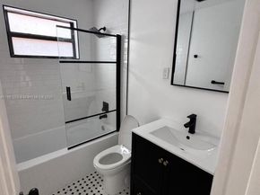 3040 NW 96th St, Miami FL 33147