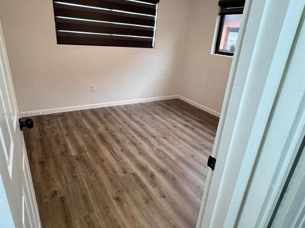 3040 NW 96th St, Miami FL 33147