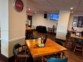 9450 Poinciana Pl 405, Davie FL 33324