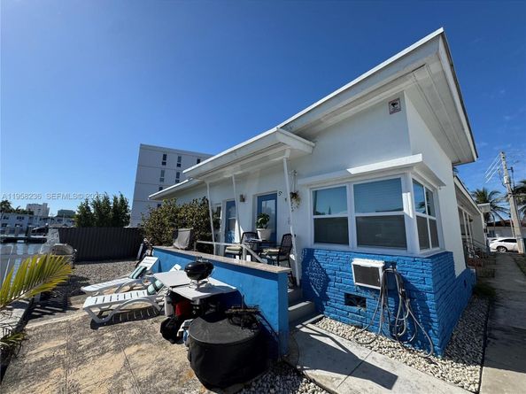 8135 Crespi Blvd, Miami Beach FL 33141