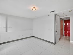 2950 NE 188th St 302, Aventura FL 33180