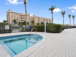 2950 NE 188th St 302, Aventura FL 33180