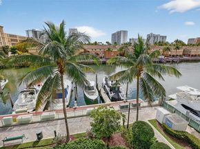 2950 NE 188th St 302, Aventura FL 33180