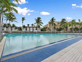 2950 NE 188th St 302, Aventura FL 33180