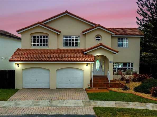 15490 SW 47th St, Miami FL 33185
