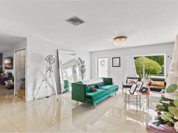 8625 SW 133rd Road Pl, Miami FL 33183