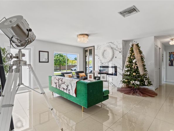 8625 SW 133rd Road Pl, Miami FL 33183