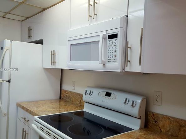 19701 SW 114th Ave 266, Miami FL 33157