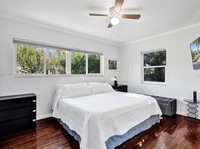 1713 NW 8th Ave, Fort Lauderdale FL 33311