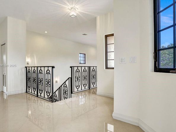 3311 SW 118th Ter, Davie FL 33330