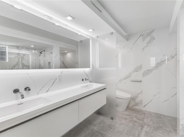1800 Sunset Harbour Dr 1515, Miami Beach FL 33139
