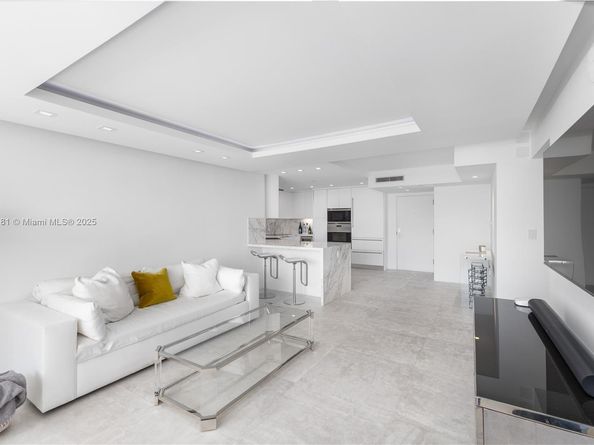 1800 Sunset Harbour Dr 1515, Miami Beach FL 33139