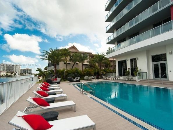2602 E Hallandale Beach Blvd R508, Hallandale Beach FL 33009