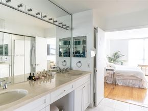 Undisclosed Address #A11870572, Aventura FL 33180