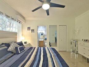 6290 SW 37th St, Miami FL 33155