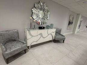 6180 Kings Gate Cir, Delray Beach FL 33484