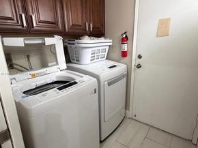 6180 Kings Gate Cir, Delray Beach FL 33484