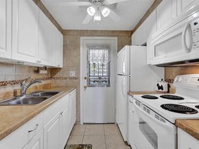 16901 NE 13th Ave 209, Miami FL 33162
