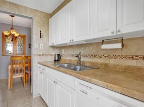 16901 NE 13th Ave 209, Miami FL 33162