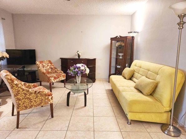16901 NE 13th Ave 209, Miami FL 33162