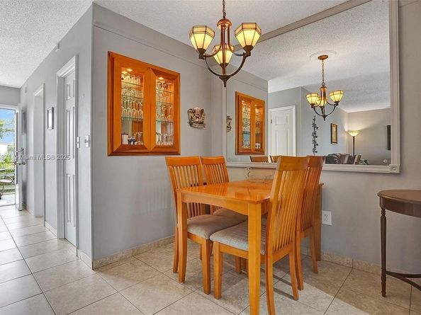 16901 NE 13th Ave 209, Miami FL 33162