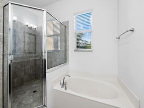 1732 NW 124th Pl, Pembroke Pines FL 33028