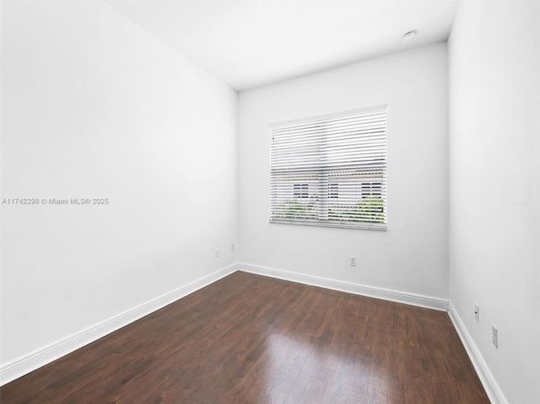 1732 NW 124th Pl, Pembroke Pines FL 33028