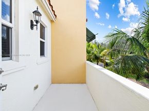 1732 NW 124th Pl, Pembroke Pines FL 33028