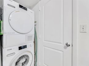 3661 SW 9th Ter 207, Miami FL 33135