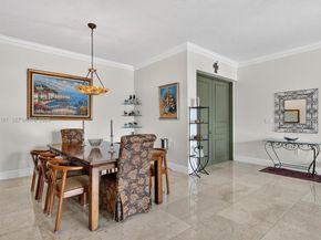 650 Valencia Ave 302, Coral Gables FL 33134